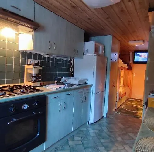 Feriehus Kiralyos Pihenohaz Háromhuta