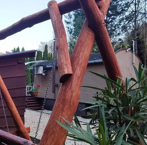 Kiralyos Pihenohaz Háromhuta