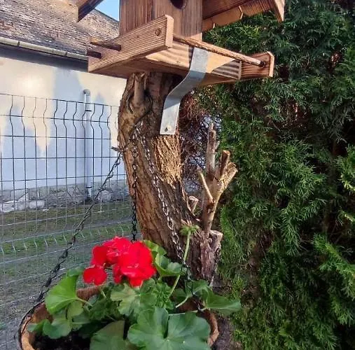 Kiralyos Pihenohaz Feriehus Háromhuta