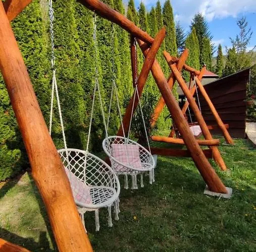 Kiralyos Pihenohaz Háromhuta